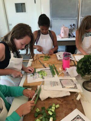 Kids cooking in the FarmOn! kitchen